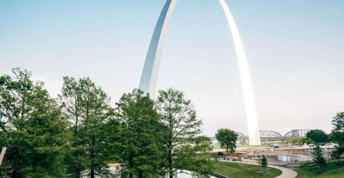 Book your Walking Tour of the Saint Louis Fascinating History Experience Today. Discover exciting activities, tours, places to eat, places to stay, and fun things to do in St. Louis, Missouri  with PartyFixx.co.