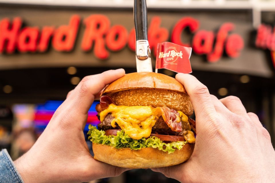 Book your Cena en Hard Rock Cafe Times Square Experience Today. Discover exciting activities, tours, places to eat, places to stay, and fun things to do in New York (State), United States with PartyFixx.co.