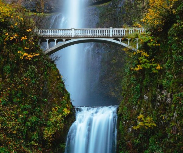 From Portland: Columbia Gorge Waterfalls Tour – Columbia River, WA