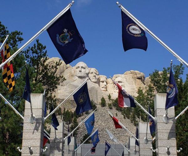 Hill City: Private Mount Rushmore, Crazy Horse & More Tour – Custer, SD