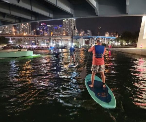 Miami: City Lights SUP or Kayak Night Tour – Miami, FL