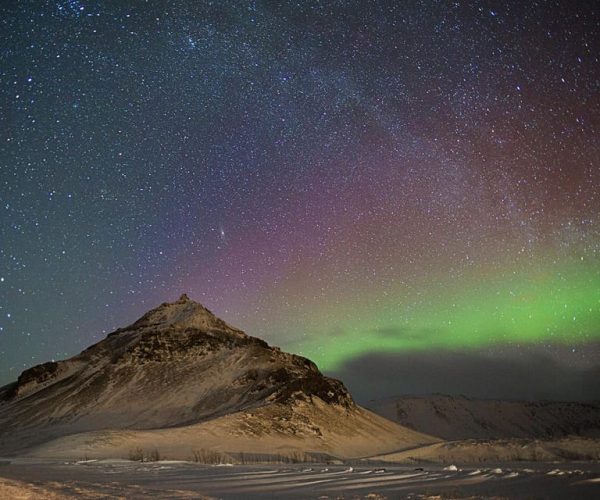 1 Week Luxury Iceland Aurora Borealis Photography Workshop – Aurora, Illinois