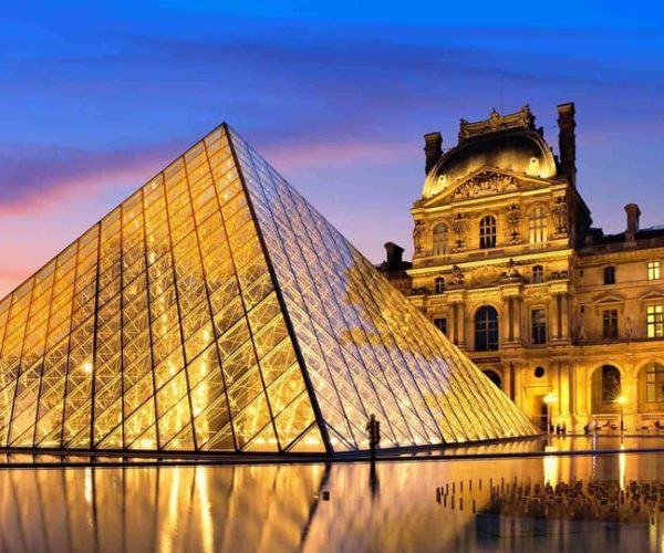 4 hour Photoshoot Tour and River Cruise with Hotel Pickup – Paris, France