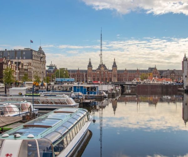 Amsterdam: Capture the most Photogenic Spots with a Local – North Holland, Netherlands