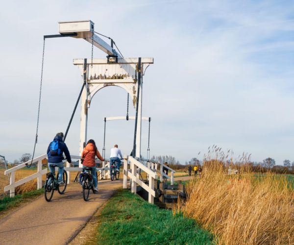 Amsterdam: Mike’s Countryside E-bike Tour, Cheese & Clogs – Amsterdam, Netherlands