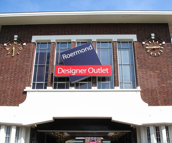 Amsterdam: Private Day Trip to Designer Outlet Roermond – Limburg Province, Netherlands