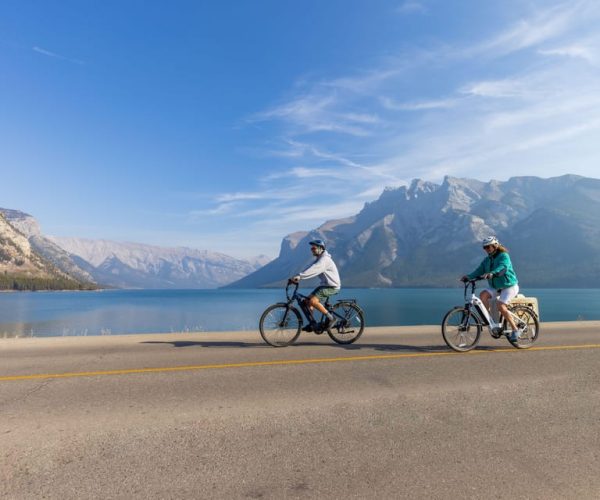 Banff: Mountain Lakeside Guided E-Bike Tour – Mount Rundle, Alberta, Canada