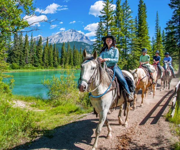 Banff National Park: 1-Hour Bow River Horseback Ride – Banff, Canada