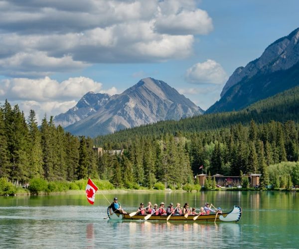 Banff: Wildlife on the Bow River Big Canoe Tour – Alberta, Canada