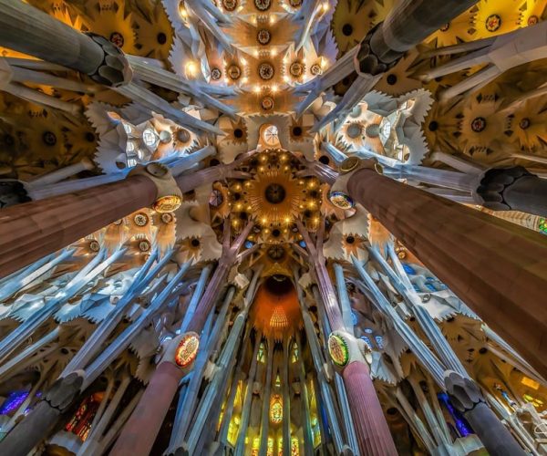 Barcelona: Sagrada Familia and City Tour with Hotel Pickup – Catalonia, Spain