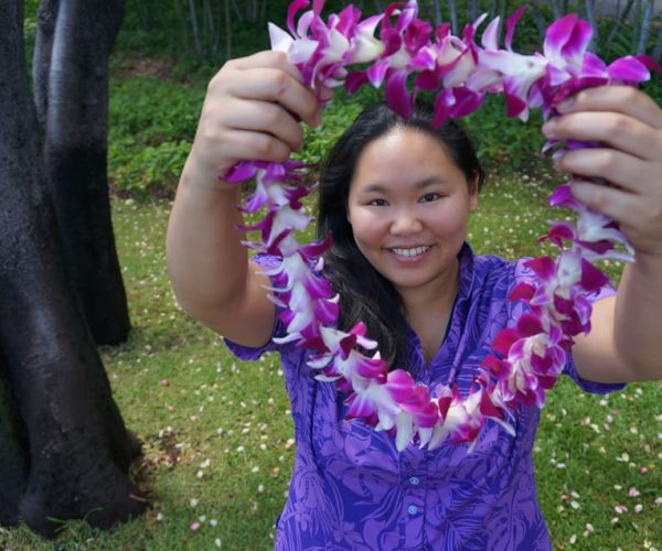 Big Island: Kona Airport Traditional Lei Greeting – Kailua-Kona, Hawaii