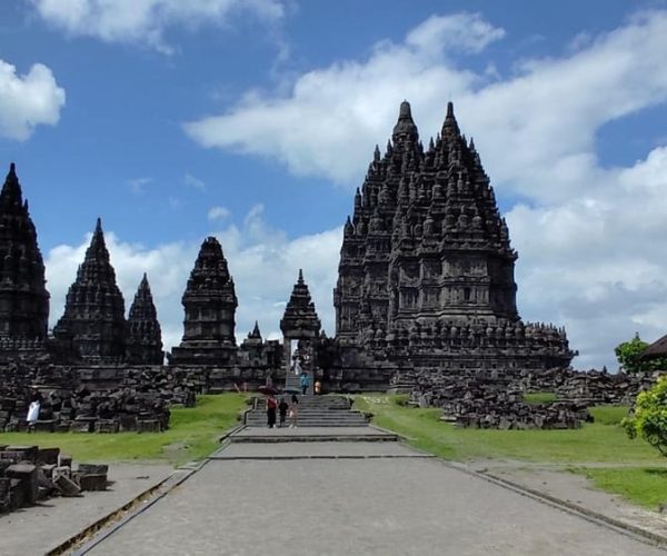 Borobudur Climb To The Top, Prambanan & Ramayana Ballet – Java, Indonesia