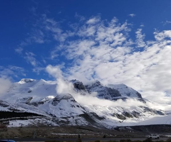 Calgary/Canmore/Banff: Columbia Icefield Glacier Day Tour – Calgary, Canada