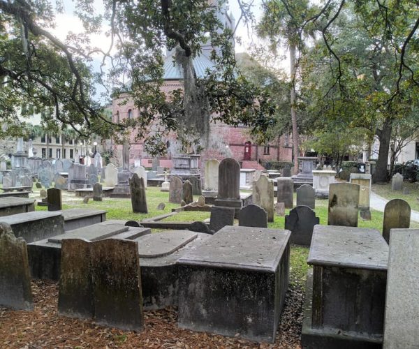 Charleston: Small-Group Ghost Walking Tour at Night – Charleston, South Carolina