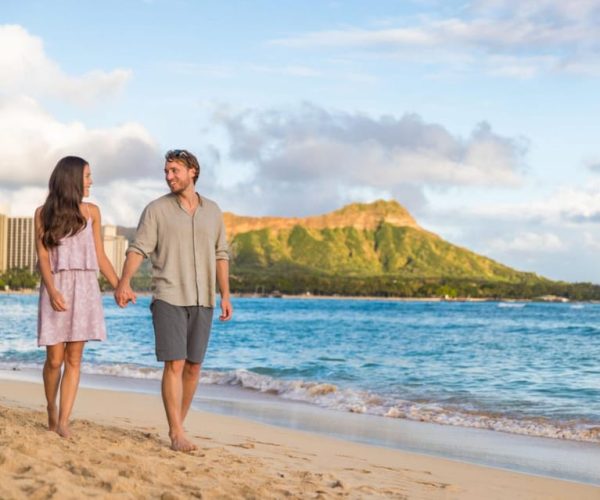 Charms of Honolulu Walking Tour for Couples – Honolulu, Hawaii