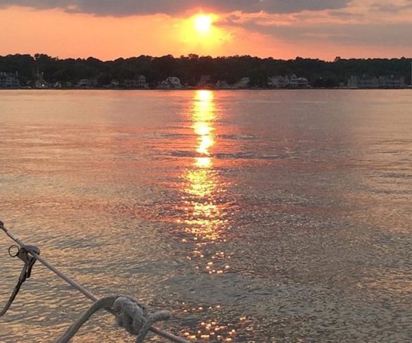 Chesapeake Beach: Sunset Sailing Cruise with Snacks – Chesapeake Beach, Maryland