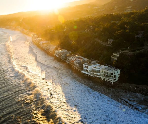 City & Coast: Beaches & City: 50-Minute Helicopter Tour – Los Angeles, California