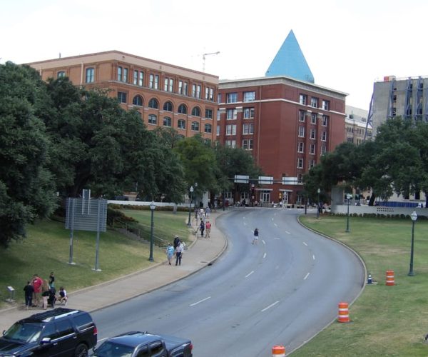 Dallas: JFK Assassination Highlights Walking Tour – Fort Worth, Texas