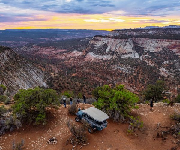 East Zion: Cliffs Sunset and Backcountry Off-Road Jeep Tour – The Narrows, Utah