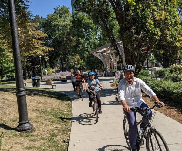 Ebike City & Neighbourhoods Tour – Toronto, Canada