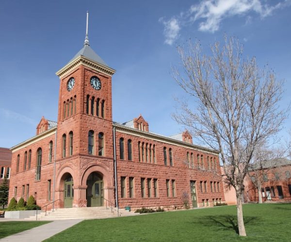 Flagstaff: Family Friendly Haunted Walking Tour – Flagstaff, Arizona