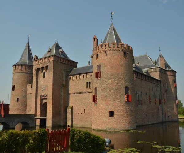 From Amsterdam: Amsterdam Castle Muiderslot Private Tour – North Holland, Netherlands