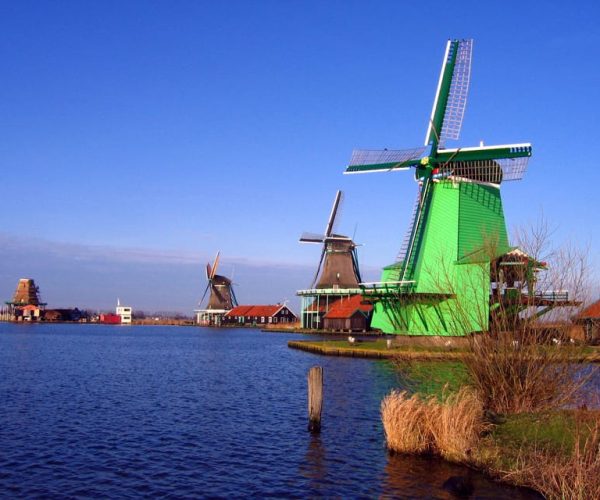 From Amsterdam: Small Group Zaanse Schans and Volendam Tour – North Holland, Netherlands