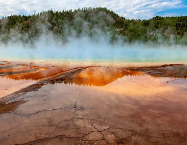 From Bozeman: Yellowstone Full-Day Tour with Entry Fee – West Thumb Geyser Basin Trail, Wyoming