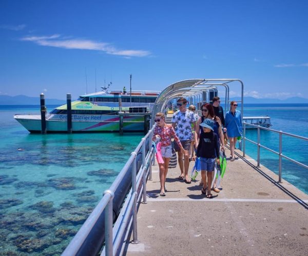 From Cairns: Full-Day Green Island Cruise – Queensland, Australia