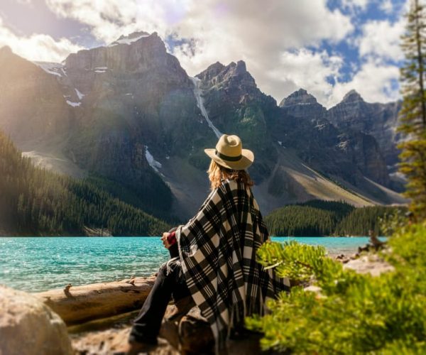 From Calgary: Banff, Moraine Lake and Lake Louise Tour – Alberta, Canada