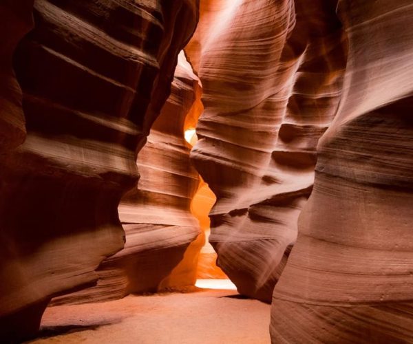 From Las Vegas: Antelope Canyon, Horseshoe Bend Tour & Lunch – Lake Powell, Arizona