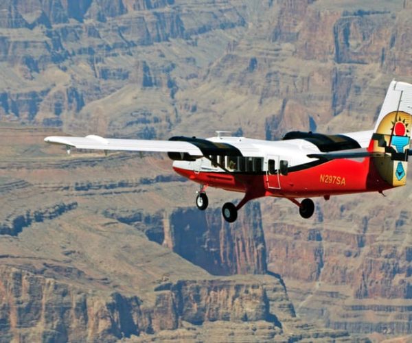 From Las Vegas: Grand Canyon West Rim Airplane Tour – Hoover Dam, Nevada