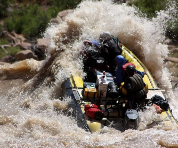 From Moab: Cataract Canyon 4-Day Guided Tour by Raft and Van – Canyonlands National Park, Utah