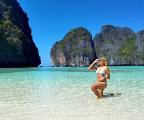 From Phuket: Krabi Transfer with Phi Phi Longtail Boat Tour – Krabi Province, Thailand