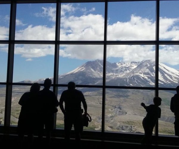 From Seattle: Mount Saint Helens Monument Private Day Trip – Castle Rock, Washington