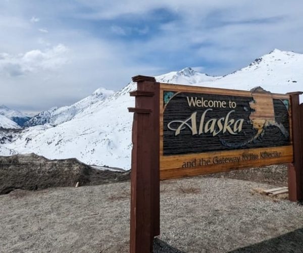 From Skagway: Skagway City & White Pass Summit Guided Tour – Alaska, Alaska