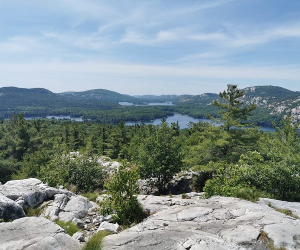 From Toronto: The Crack Hiking Day Trip in Killarney Park – Toronto, Canada