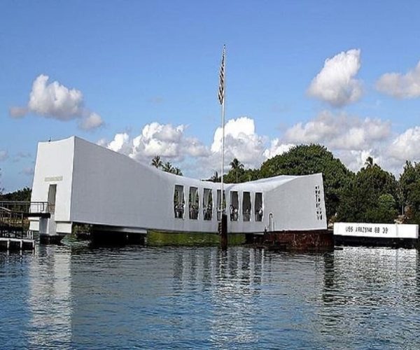 From Waikiki: USS Arizona Memorial and Honolulu City Tour – Pearl Harbor, Hawaii