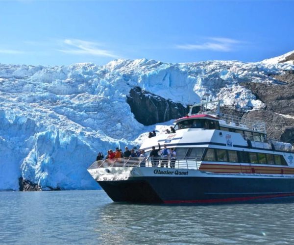 From Whittier: Glacier Quest Cruise with Onboard Lunch – Prince William Sound, Alaska