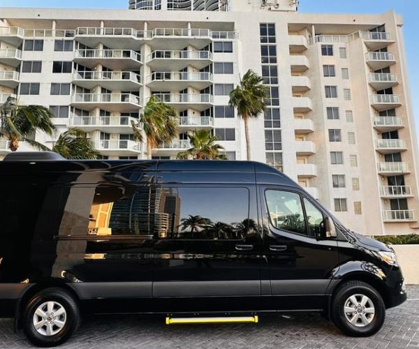 Ft. Lauderdale Airport Shuttle to Miami Port/Hotel Van14pax – Miami, Florida