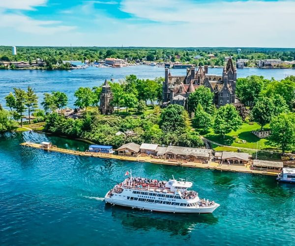 Gananoque/Ivy Lea: 1000 Islands Highlights Scenic Cruise – Boldt Castle, New York