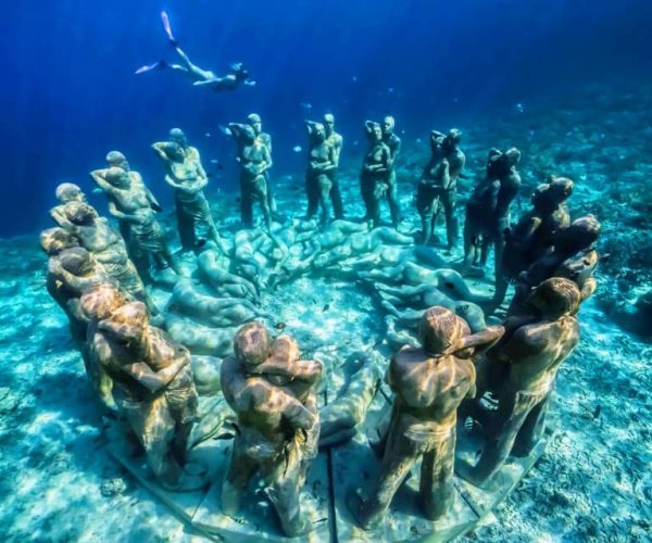 Gili Islands: Underwater Statues Cruise and Snorkeling – West Nusa Tenggara, Indonesia