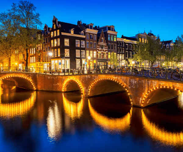 Golden Age Canals Walking Tour – Amsterdam, Netherlands