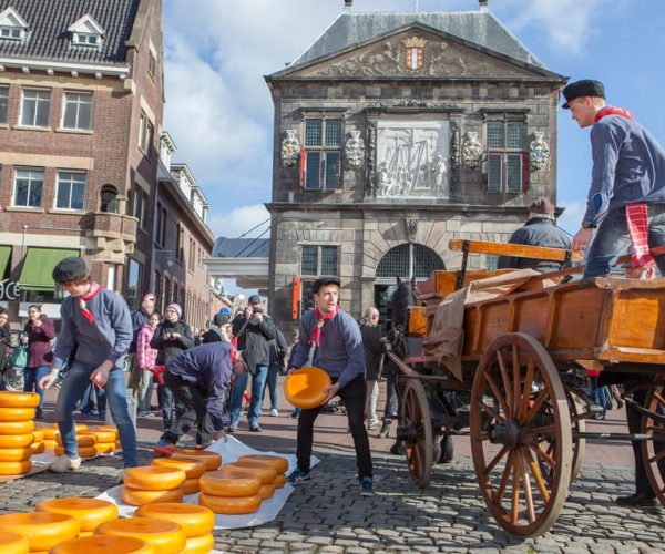 Gouda: Audiotour of Goudse Waag Cheese and Crafts Museum – South Holland, Netherlands