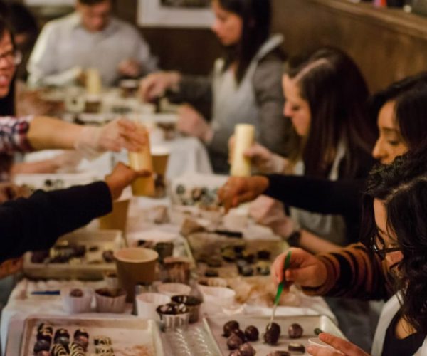 Hamilton: Classic Chocolate Making Workshop – Ontario, Canada