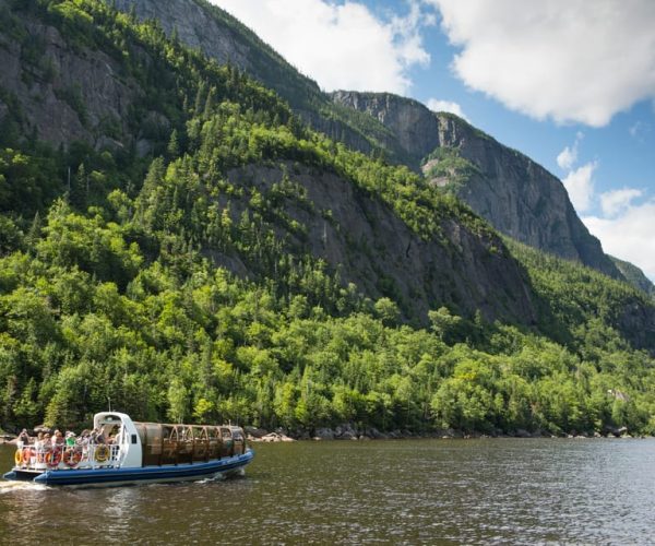 Hautes-Gorges: Riverboat Discovery Cruise – Quebec, Canada