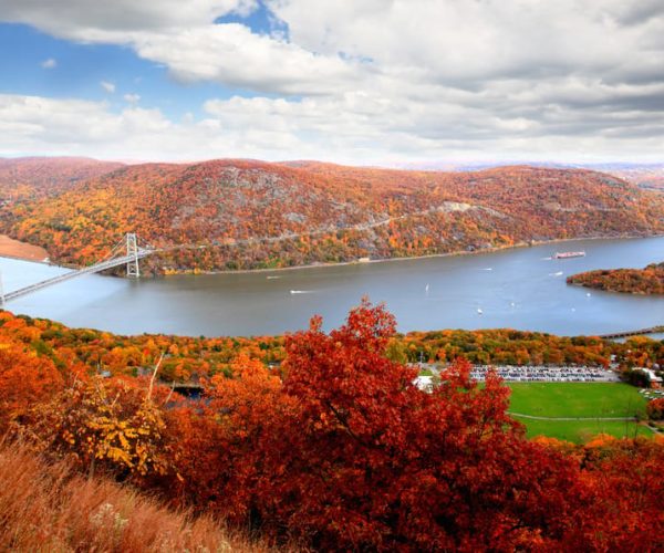 Hudson Valley Fall Foliage Shared Helicopter Tour – Westchester County Airport, New York