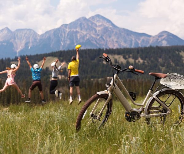 Jasper: Jasper National Park Guided E-Bike Tour with Meal – British Columbia, Canada