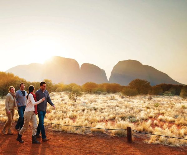 Kata Tjuta Sunrise & Valley of the Winds Tour + Breakfast – Northern Territory, Australia