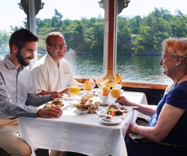 Kingston: Brunch Cruise of Thousand Islands – Kingston, Ontario, Canada